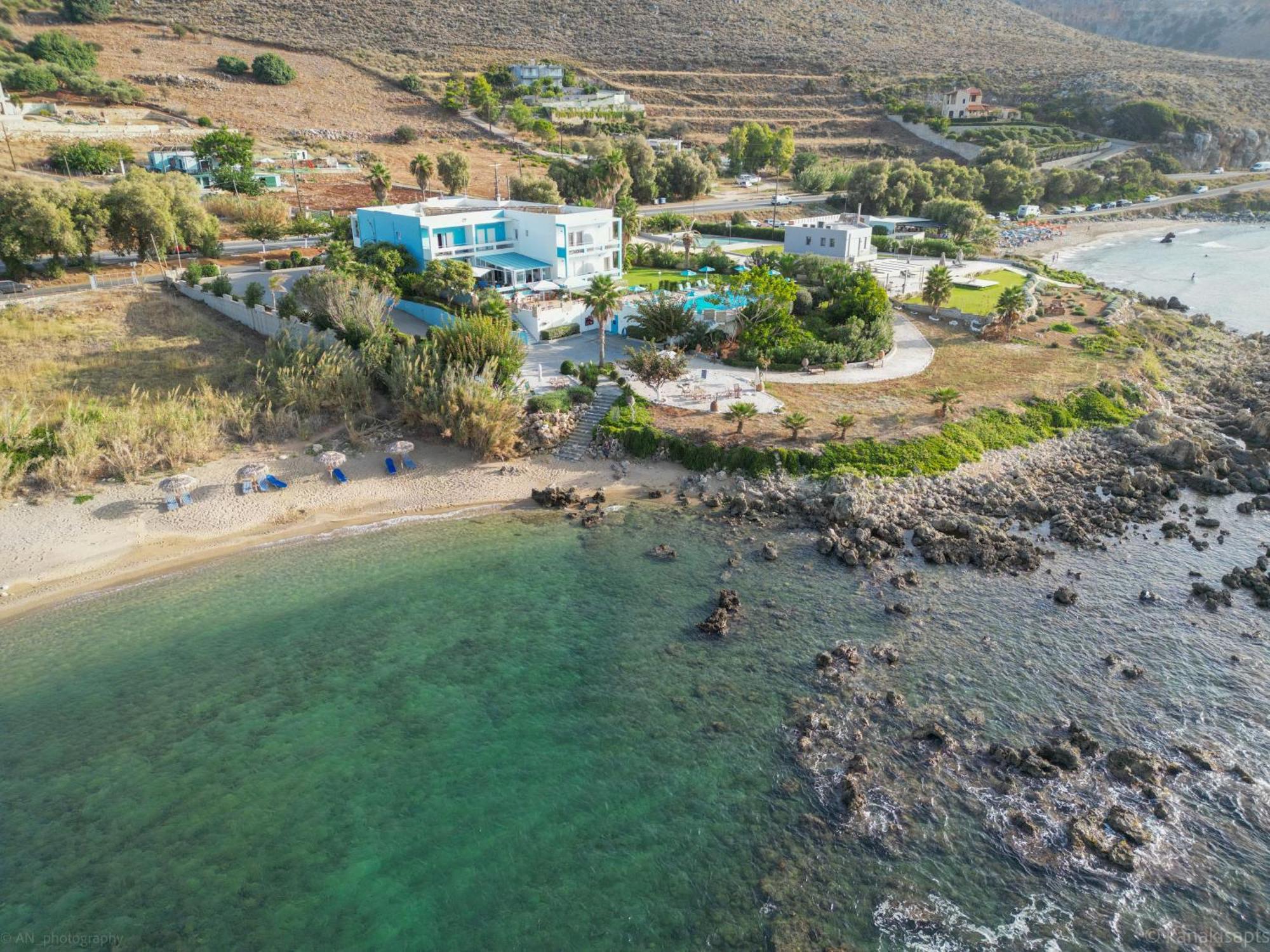 Kanakis Blue Beach Apartments Petres  Esterno foto