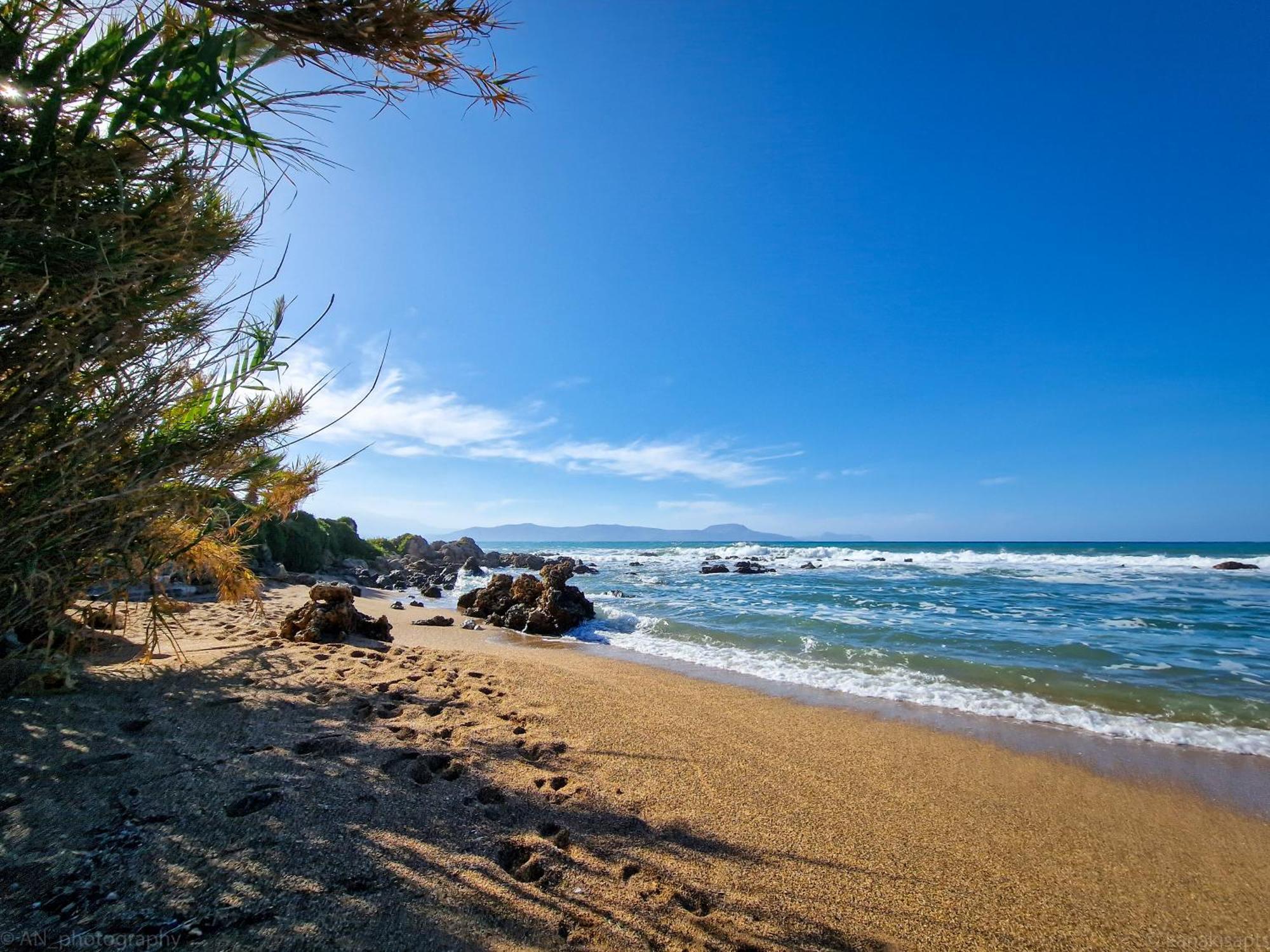 Kanakis Blue Beach Apartments Petres  Esterno foto