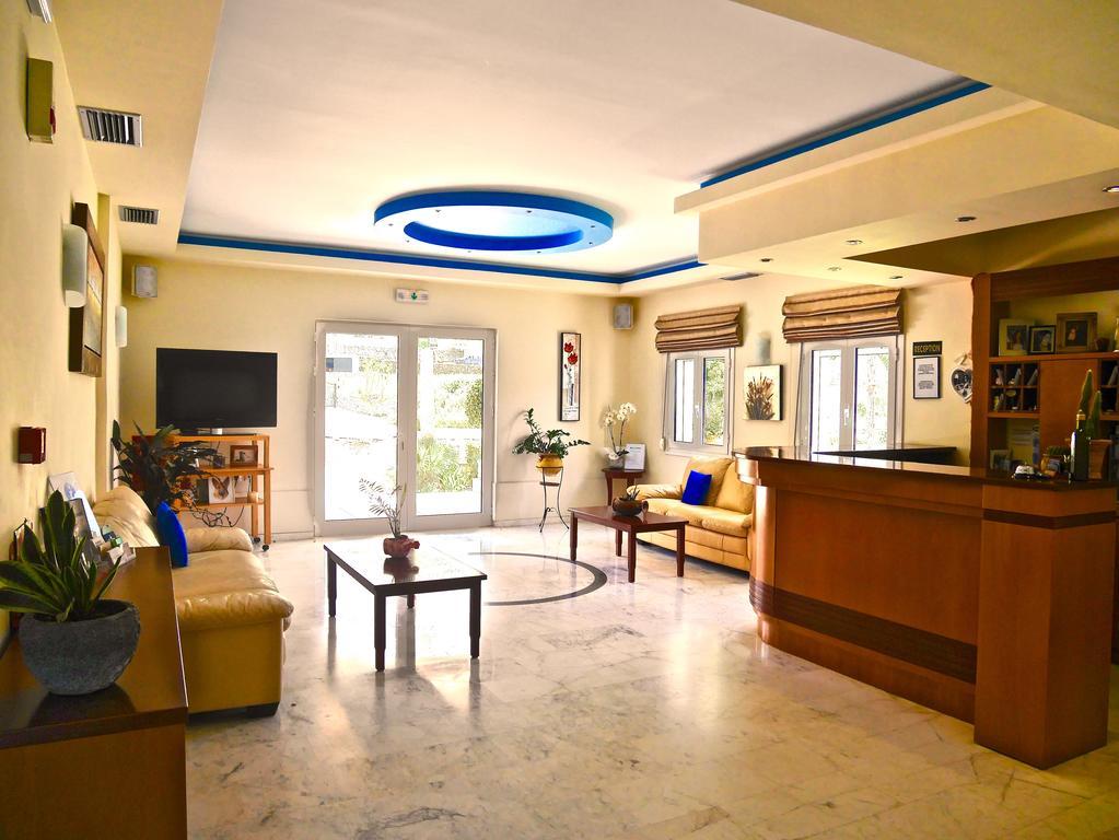 Kanakis Blue Beach Apartments Petres  Esterno foto