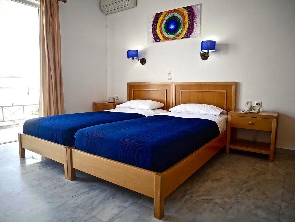 Kanakis Blue Beach Apartments Petres  Esterno foto