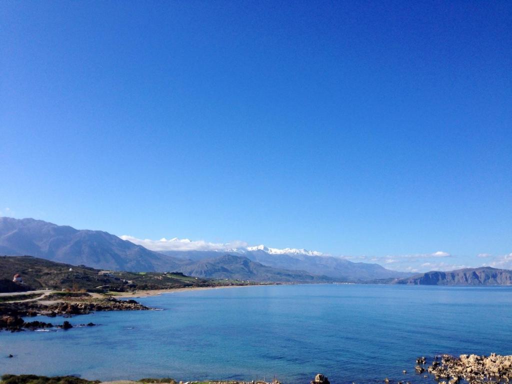 Kanakis Blue Beach Apartments Petres  Esterno foto